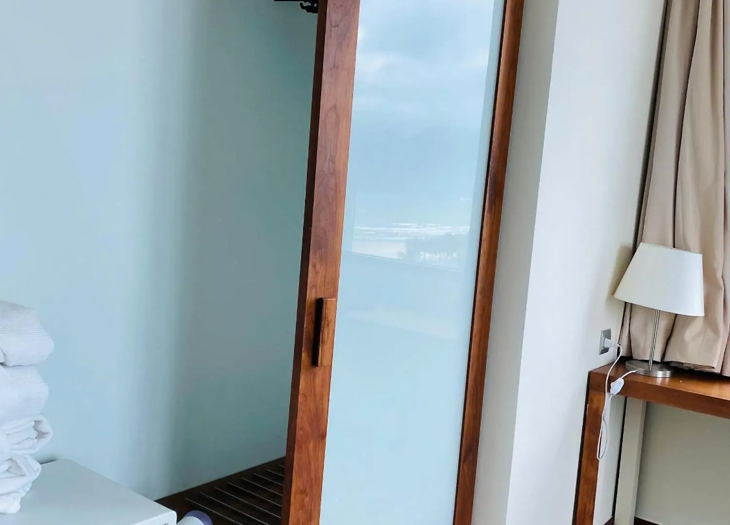 Aparthotel In A La Carte - 2 Bedrooms, 3 Balconies, Seaview, Beachfront, Central, Rooftop Pool Da Nang