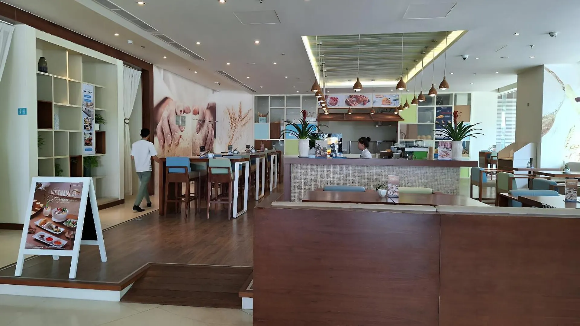 Aparthotel In A La Carte - 2 Bedrooms, 3 Balconies, Seaview, Beachfront, Central, Rooftop Pool Da Nang