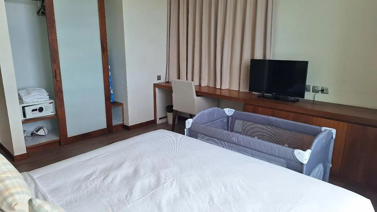Aparthotel In A La Carte - 2 Bedrooms, 3 Balconies, Seaview, Beachfront, Central, Rooftop Pool Da Nang Vietnam